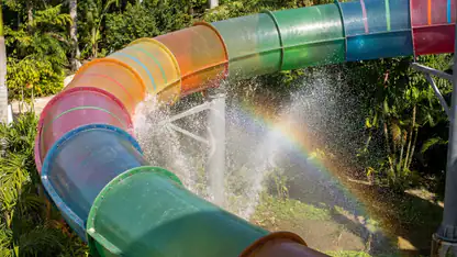aquapark.io : Glissez, Stratégizez, Gagnez !